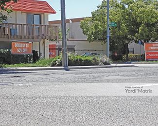 Photo 5 of Public Storage - 400 West Larch Road, Tracy, CA