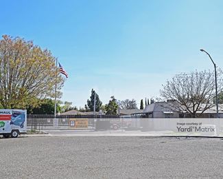 Photo 2 of Security Public Storage - 3032 Dale Court, Ceres, CA
