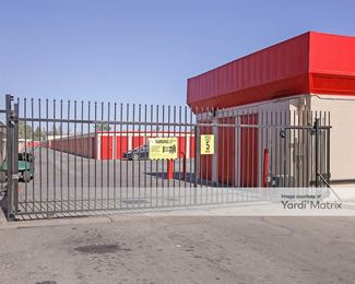 Photo 3 of SecurCare Self Storage - 4050 Chester Avenue, Bakersfield, CA
