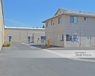Photo 2 of Alluvial Mini Storage - 370 West Alluvial Avenue, Fresno, CA