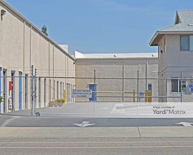 Storage Units for Rent available at 370 West Alluvial Avenue, Fresno, CA 93650