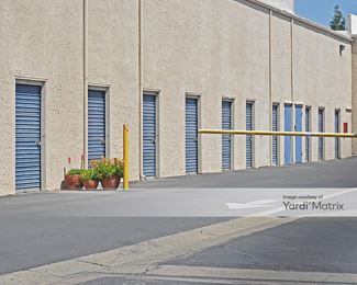 Photo 4 of Alluvial Mini Storage - 370 West Alluvial Avenue, Fresno, CA
