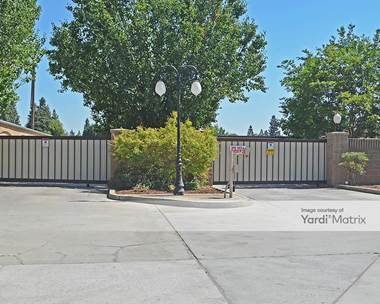 Storage Units for Rent available at 1191 East Nees Avenue, Fresno, CA 93720