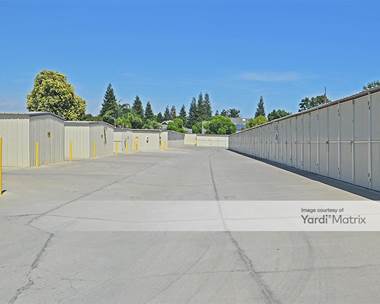 Storage Units for Rent available at 1191 East Nees Avenue, Fresno, CA 93720