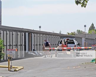 Photo 2 of Derrel-s Mini Storage - 1080 Sunnyside Avenue, Clovis, CA