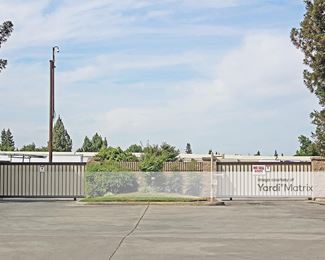 Photo 2 of Derrel-s Mini Storage - 3514 West Dakota Avenue, Fresno, CA