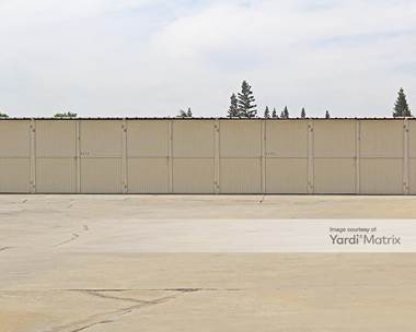Storage Units for Rent available at 3514 West Dakota Avenue, Fresno, CA 93722