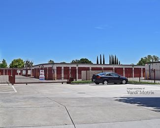 Photo 2 of StoragePRO Self Storage of Lathrup - 15550 South Harlan Road, Lathrop, CA