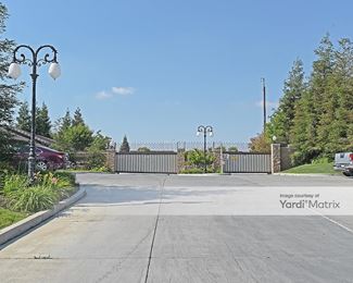 Photo 3 of Derrel-s Mini Storage - 842 West China Grade Loop, Bakersfield, CA