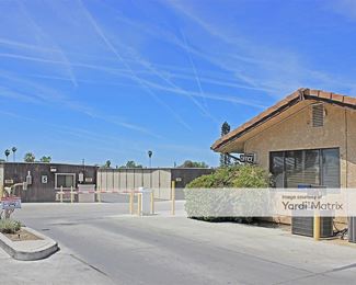 Photo 3 of Derrel-s Mini Storage - 2555 South Union Avenue, Bakersfield, CA