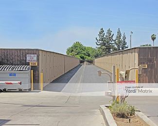 Photo 5 of Derrel-s Mini Storage - 2555 South Union Avenue, Bakersfield, CA