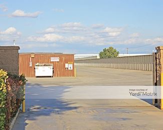 Photo 3 of Derrel-s Mini Storage - 1330 Coffee Road, Bakersfield, CA