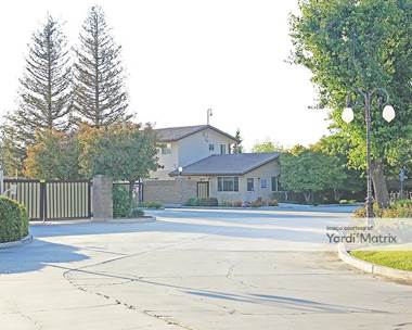 Storage Units for Rent available at 3201 Calloway Drive, Bakersfield, CA 93312