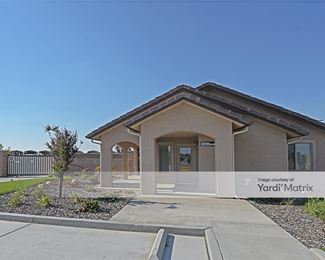 Photo 3 of Derrel-s Mini Storage - 10948 Snow Road, Bakersfield, CA