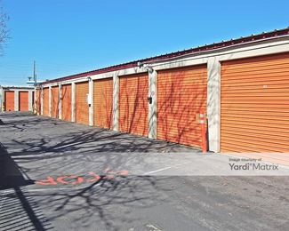 Photo 4 of Modesto Mini Storage - 2021 Standiford Avenue, Modesto, CA