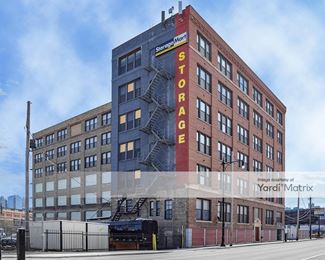 Photo 2 of StorageMart - 1015 North Halsted Street, Chicago, IL