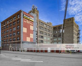 Photo 3 of StorageMart - 1015 North Halsted Street, Chicago, IL