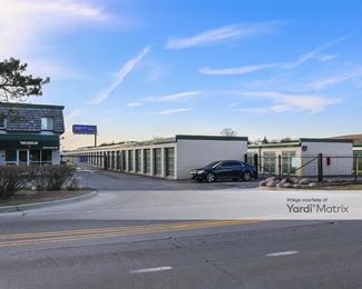 Photo 2 of Lock Up Self Storage, The - 2600 Old Willow Road, Northbrook , IL