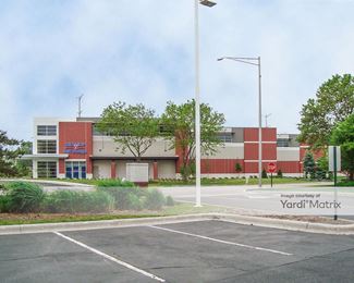Photo 3 of Lock Up Self Storage, The - 990 Skokie Blvd, Northbrook, IL