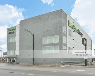 Photo 3 of Storage Star - 6341 North McCormick Blvd, Chicago, IL