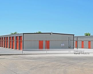 Photo 2 of Wesley Street Storage - 8604 Wesley Street, Greenville, TX