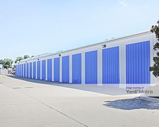 Photo 3 of Extra Space Storage - 1975 West Northwest Hwy, Dallas, TX