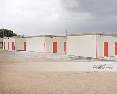 Storage Units for Rent available at 4925 South Cockrell Hill Road, Dallas, TX 75236