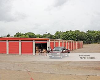 Photo 4 of Public Storage - 1605 Vilbig Road, Dallas, TX