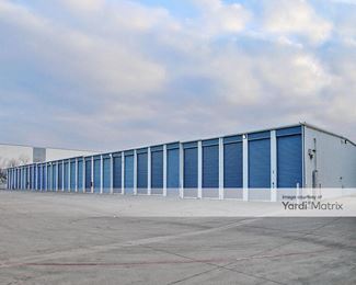 Photo 4 of Extra Space Storage - 2305 Manana Drive, Dallas, TX