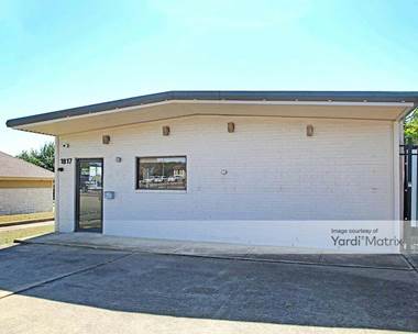 Storage Units for Rent available at 1817 North Hampton Road, Desoto, TX 75115