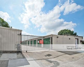 Photo 5 of Extra Space Storage - 998 North Cowan Avenue, Lewisville, TX