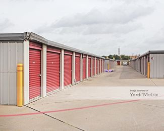 Photo 2 of Access Self Storage - 3427 Marvin D Love Fwy, Dallas, TX
