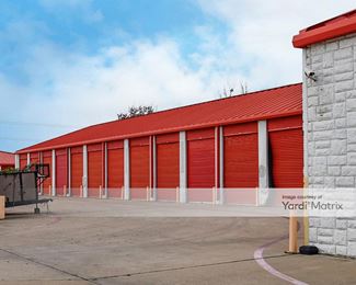 Photo 2 of Public Storage - 1102 West Pioneer Pkwy, Grand Prairie, TX