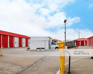 Photo 5 of Public Storage - 1102 West Pioneer Pkwy, Grand Prairie, TX