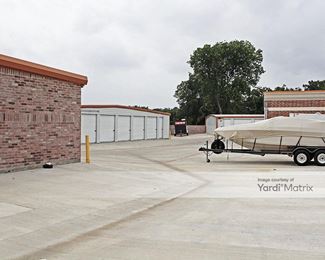 Photo 2 of Extra Space Storage - 730 East Wheatland Road, Duncanville , TX