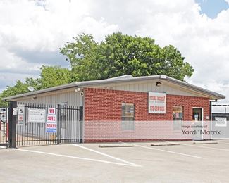 Photo 1 of Rightspace Storage - 3800 West US 80, Terrell, TX