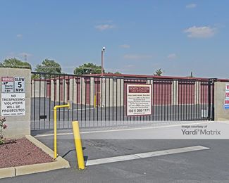 Photo 5 of North Chester Mini Storage - 700 James Road, Bakersfield, CA