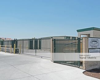 Photo 3 of Storland - 2022 County Line Road, Delano, CA