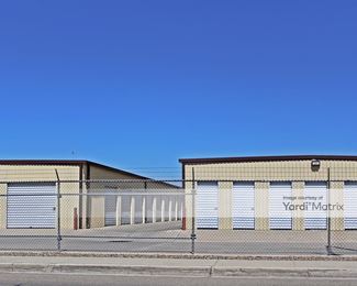 Photo 4 of Lock-Leave Self Storage - 1366 North Crawford Avenue, Dinuba, CA