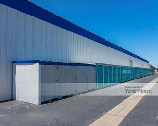 Photo 1 of A-American Self Storage - 448 East Paradise Avenue, Visalia, CA