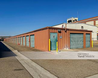 Photo 3 of CubeSmart Self Storage - 1844 Cherry Avenue, Fresno, CA