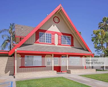 Storage Units for Rent available at 711 Weedpatch Hwy, Bakersfield, CA 93307