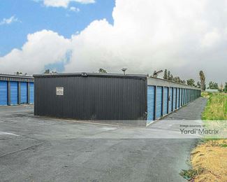 Photo 4 of Success Storage - 225 West Springville Drive, Porterville, CA