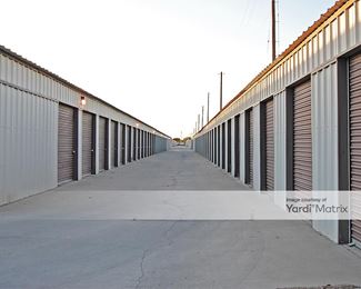 Photo 3 of Newman Mini Storage - 1409 M Street, Newman, CA