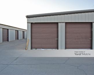 Photo 4 of Newman Mini Storage - 1409 M Street, Newman, CA