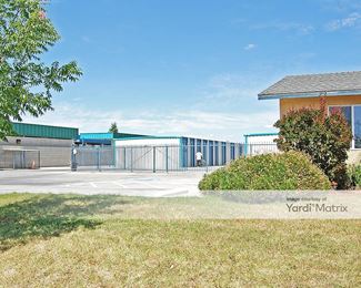 Photo 3 of StorMax - 125 Tozer Street, Madera, CA