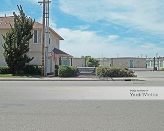 Photo 1 of Central Storage - 375 North Cluff Avenue, Lodi, CA