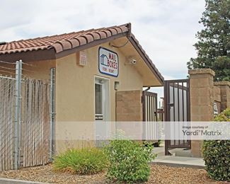 Photo 2 of Derrel-s Mini Storage - 491 Herndon Avenue, Clovis, CA