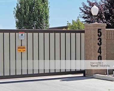 Storage Units for Rent available at 5340 East Kings Canyon Road, Fresno, CA 93727