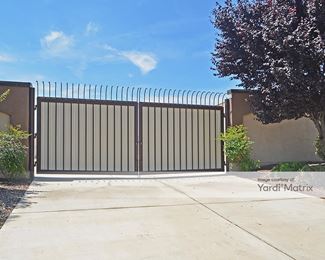 Photo 2 of Derrel-s Mini Storage - 5645 West Shaw Avenue, Fresno, CA